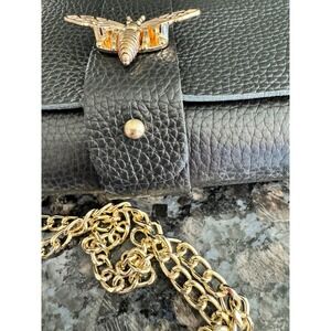 Persaman New York Black Pebbled Leather Bee Crossbody Bag Made Italy Gold Chain